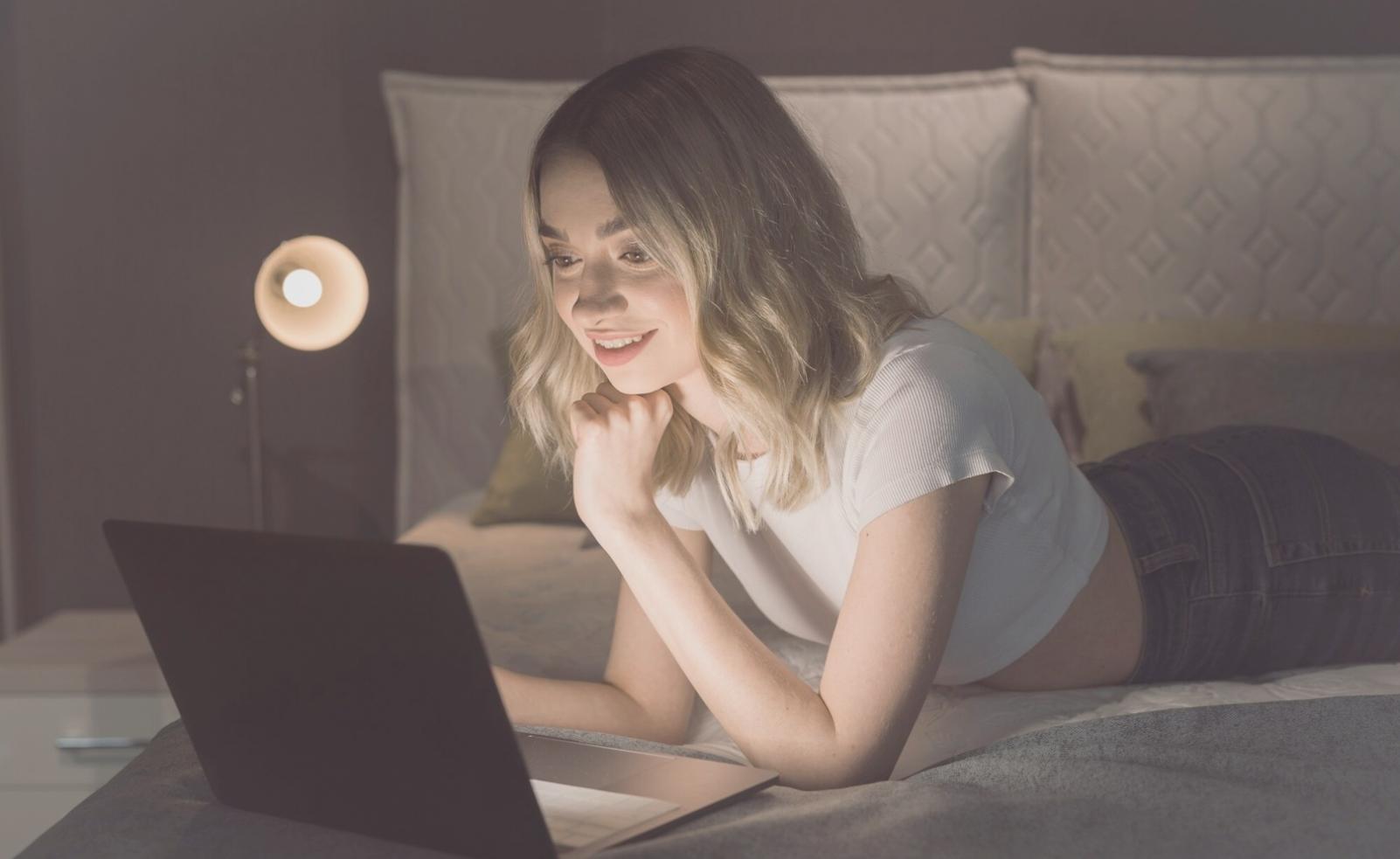 Hands-on learning session with investment materials